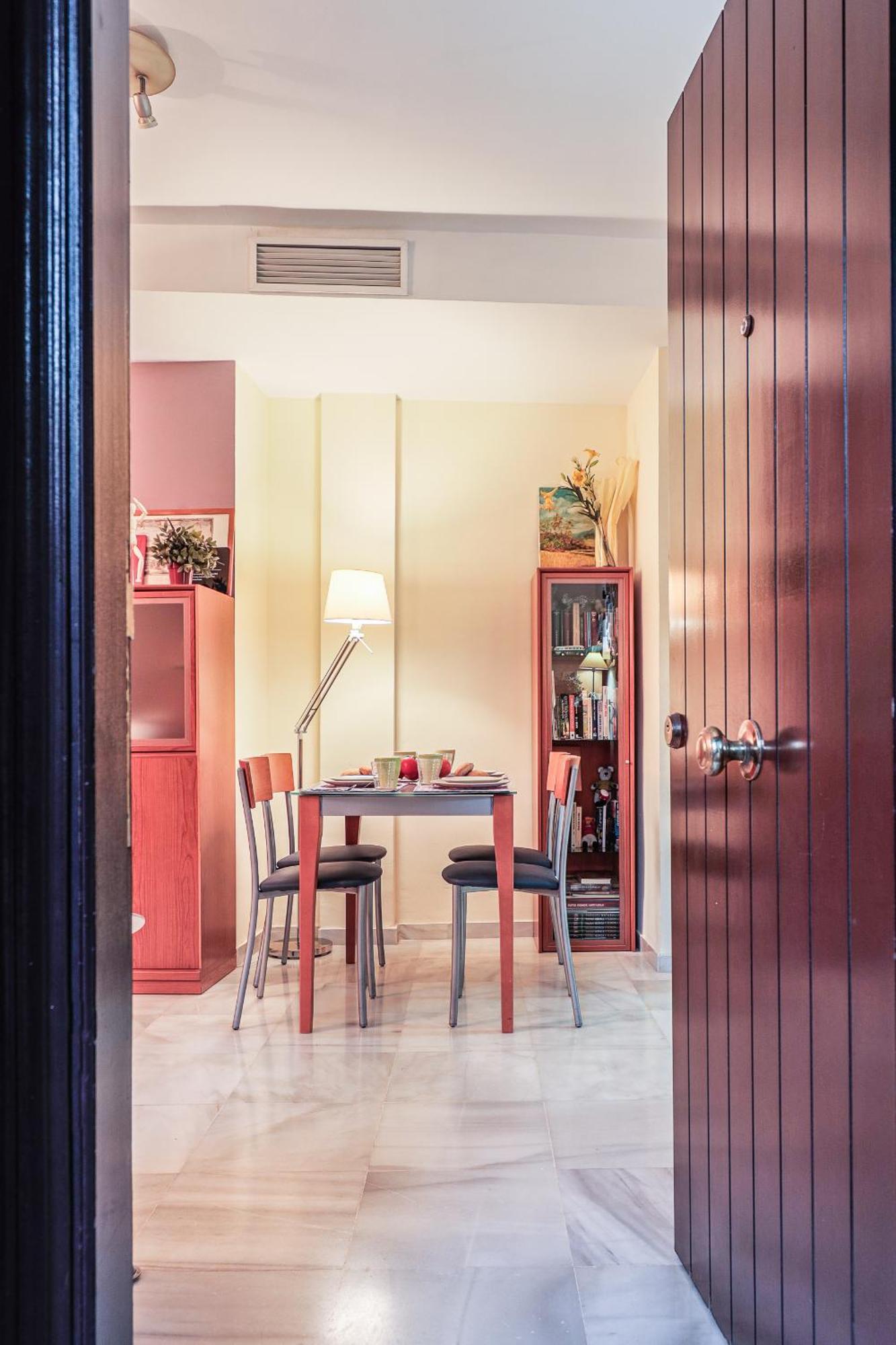 Apartment San Jacinto Location Triana